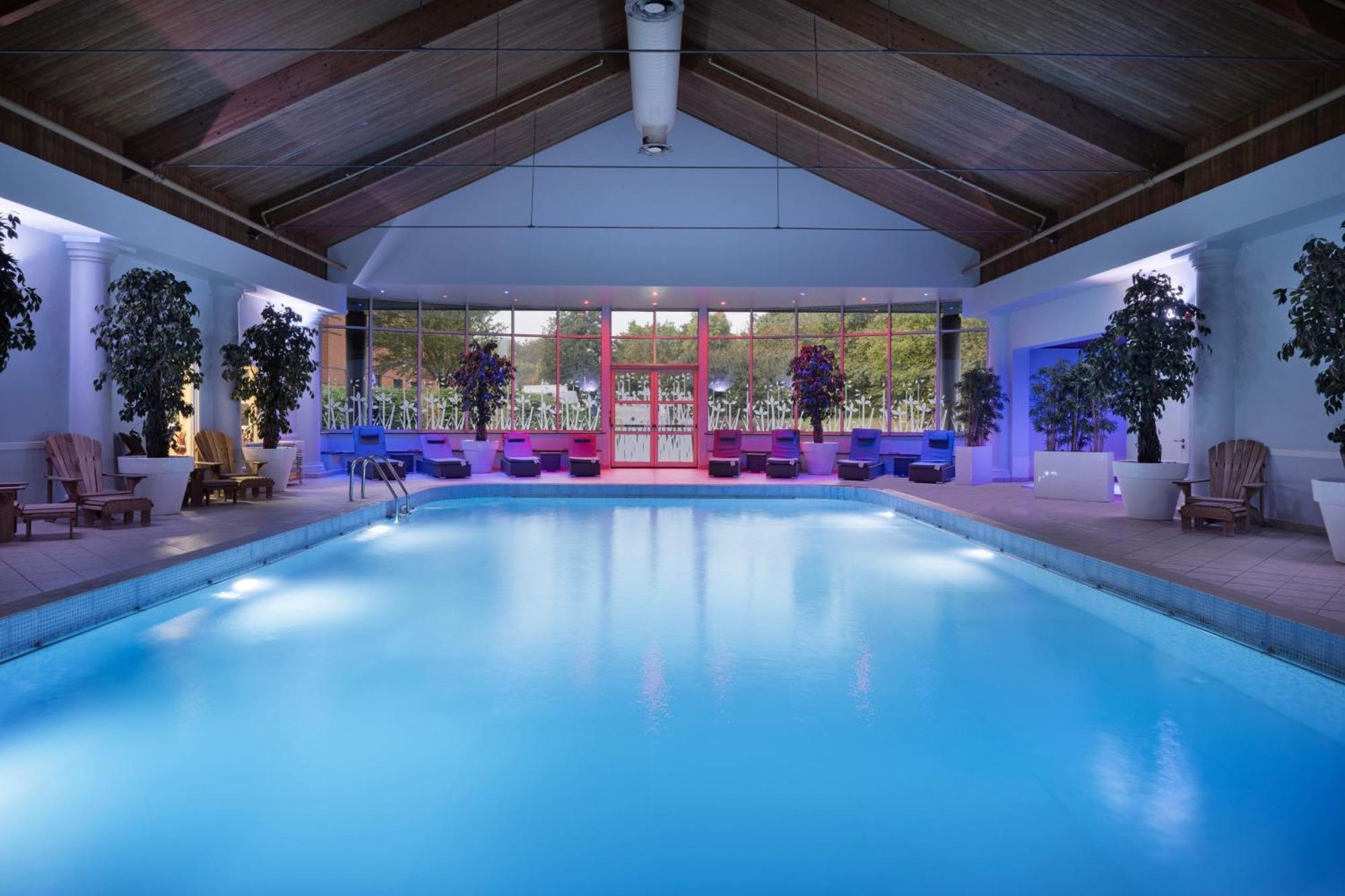 Delta Hotels By Marriott Huntingdon Exterior foto