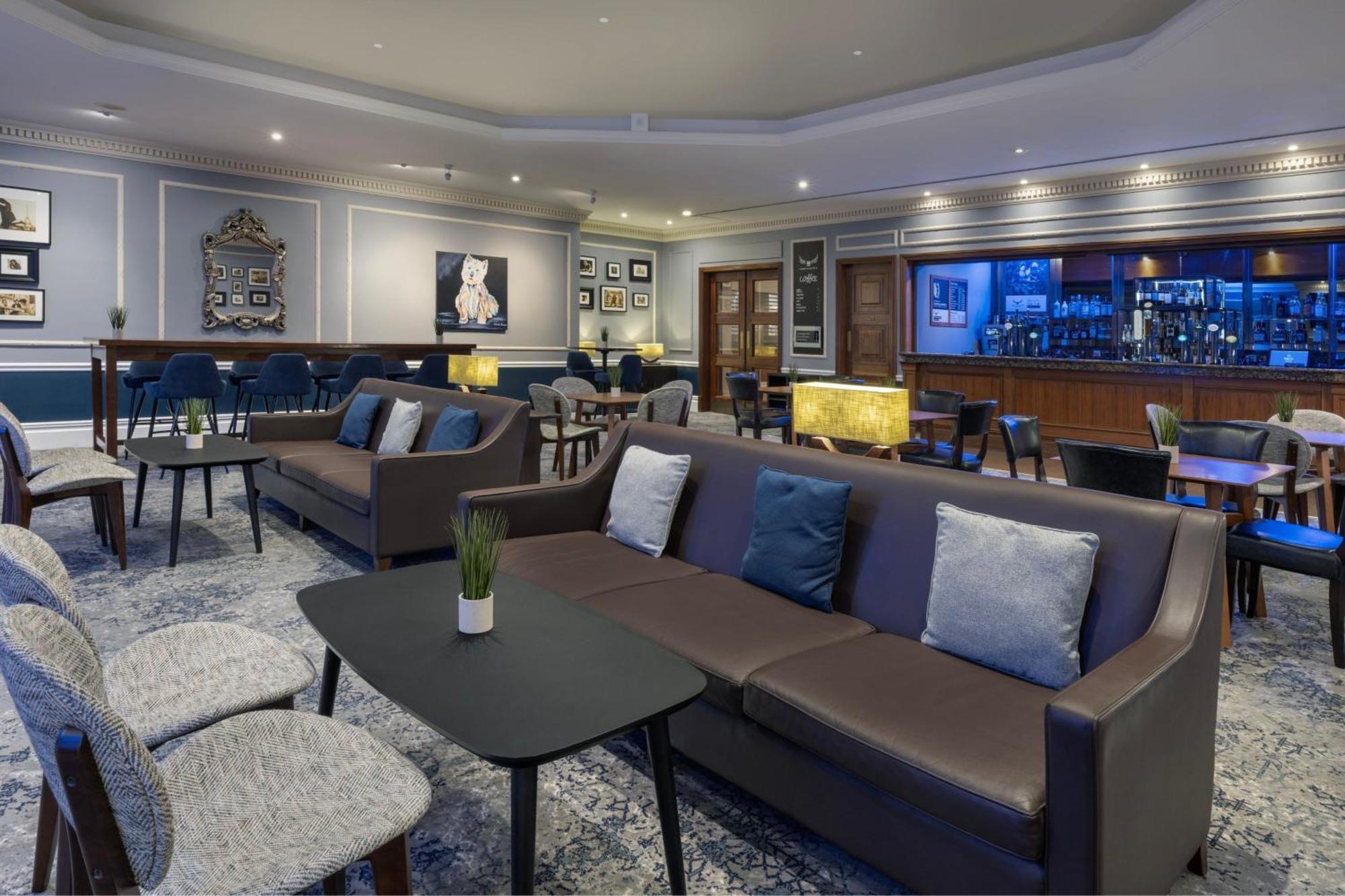 Delta Hotels By Marriott Huntingdon Exterior foto